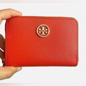 Tory Burch Robinson Zip Coin Wallet – Orange Saffiano Leather - New